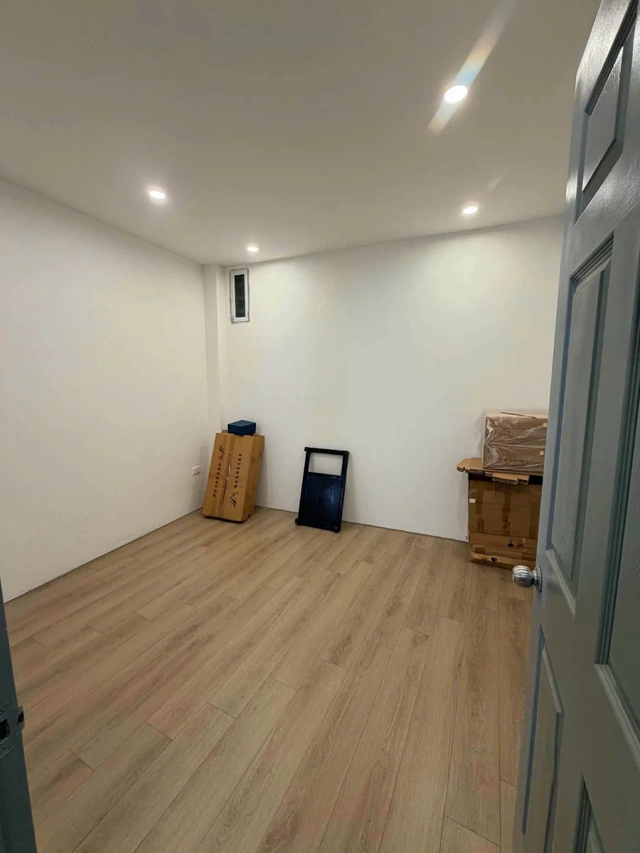 Cho thuê nguyên căn 5 tầng 45m² Thổ Quan 16,5 triệu/tháng - Ảnh thu nhỏ 3