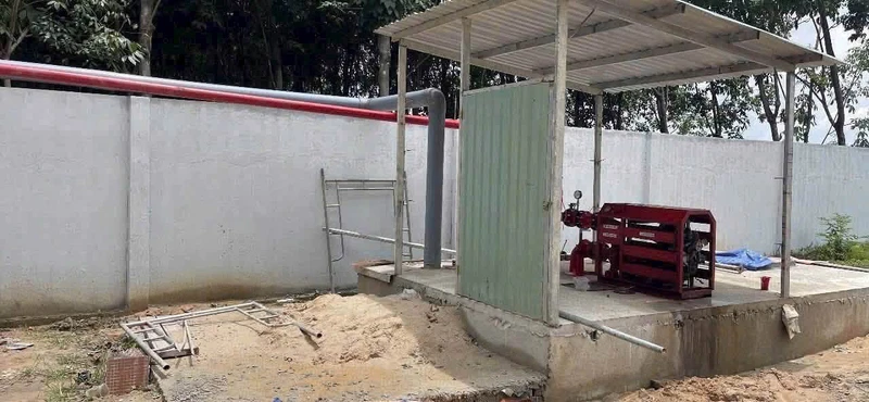 Bán nhà xưởng 2500m2 và văn phòng 90m2 tại Bến Cát, Bình Dương - 18 tỷ