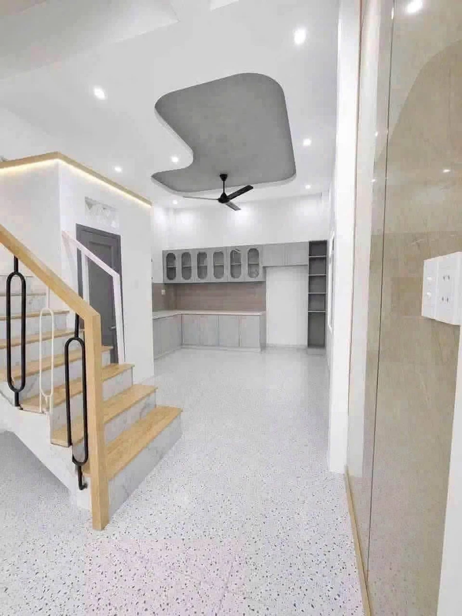 Bán nhà phố 1 trệt 3 lầu 4x10m, 4PN 3WC, sổ hồng riêng, Hiệp Thành Quận 12 - Ảnh thu nhỏ 4