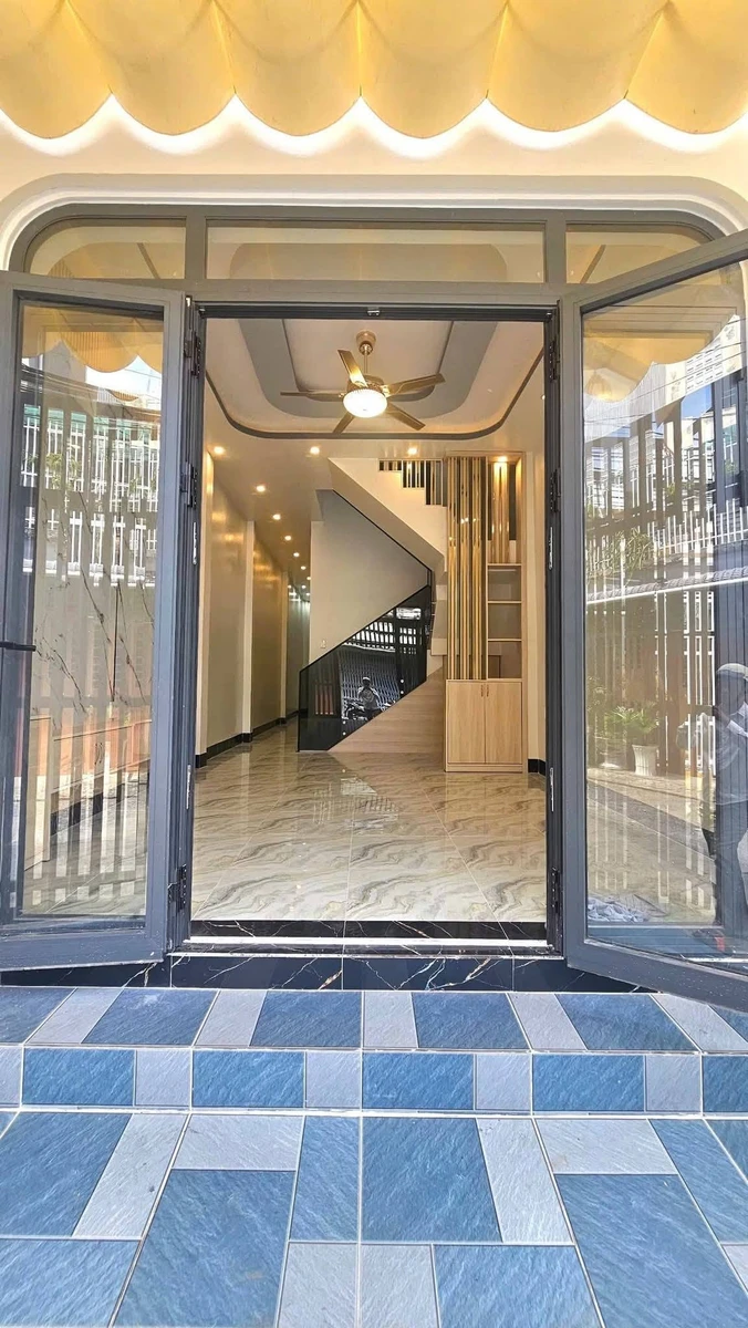 Bán nhà 1 trệt 1 lầu 60m² mặt tiền Nguyễn Tuân, Rạch Giá - Ảnh thu nhỏ 2