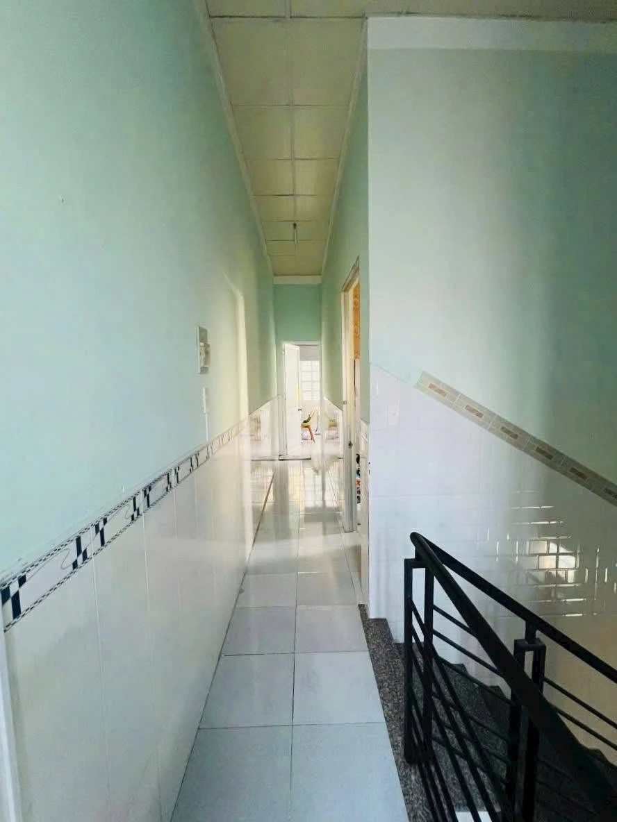 Bán nhà 1 trệt 1 lầu 60m² 3PN trung tâm Bà Rịa, giá 2,8 tỷ - Ảnh thu nhỏ 4