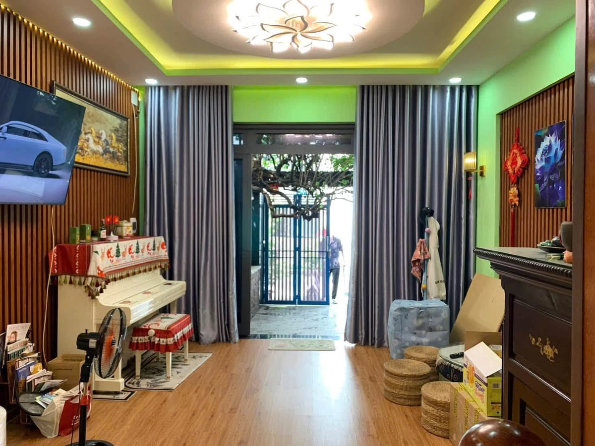 Bán nhà góc 2 mặt tiền 52.4m² 3 tầng 3PN Thủ Đức - Ảnh 1