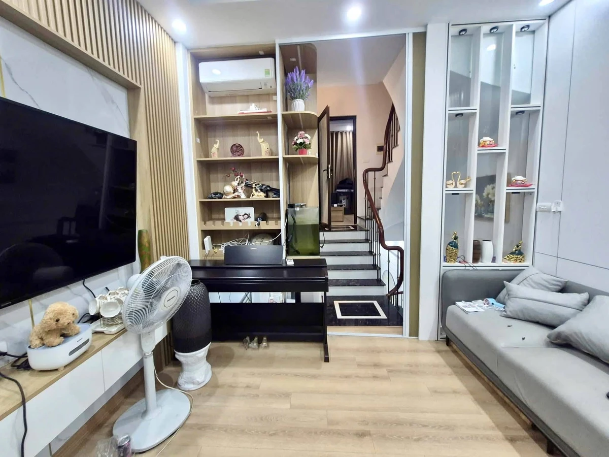 Bán nhà 6 tầng Quan Nhân Thanh Xuân 50m2 9.1 tỷ - Ảnh 1