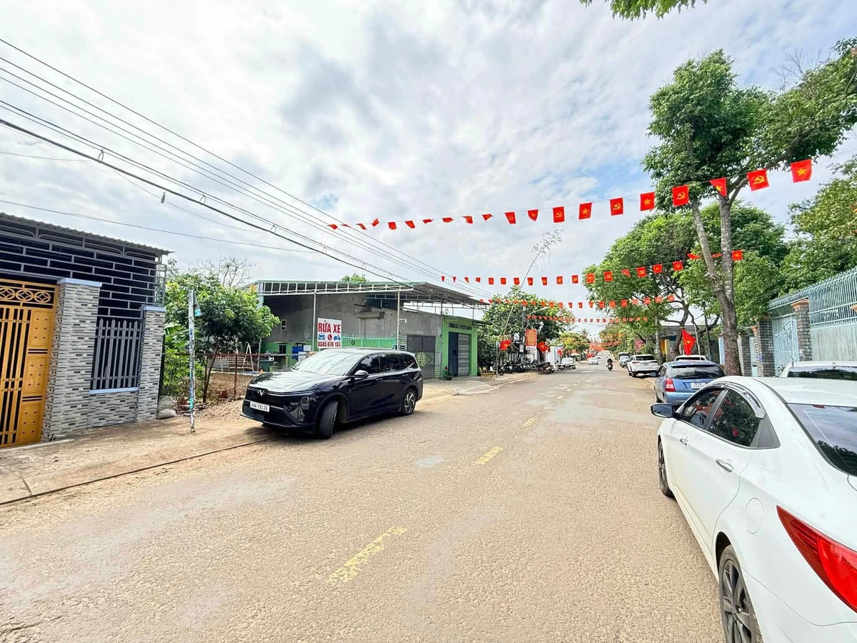 Bán đất mặt tiền Âu Cơ 150m² Tân Phú giá 2 tỷ - Ảnh 1