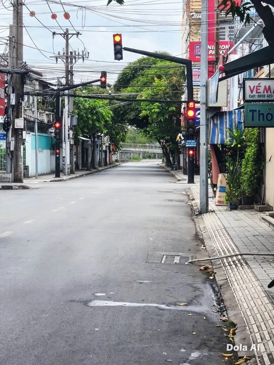 Bán nhà mặt tiền Nguyễn Huệ 97,8m² Bến Tre 6 tỷ - Ảnh thu nhỏ 2