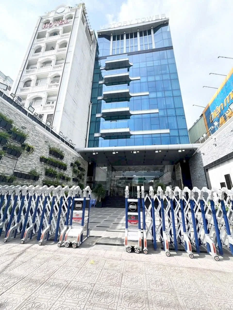Bán tòa nhà VP hạng B mặt tiền Quận 3, 668m² - Ảnh 1