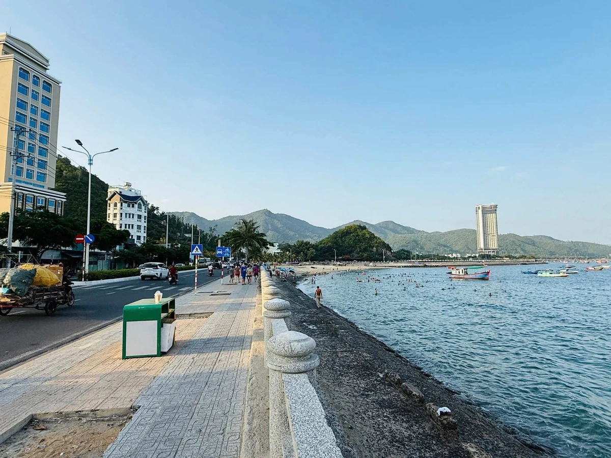 Bán lô đất mặt tiền Dương Hiến Quyền 229,7m² gần biển Nha Trang - Ảnh thu nhỏ 2