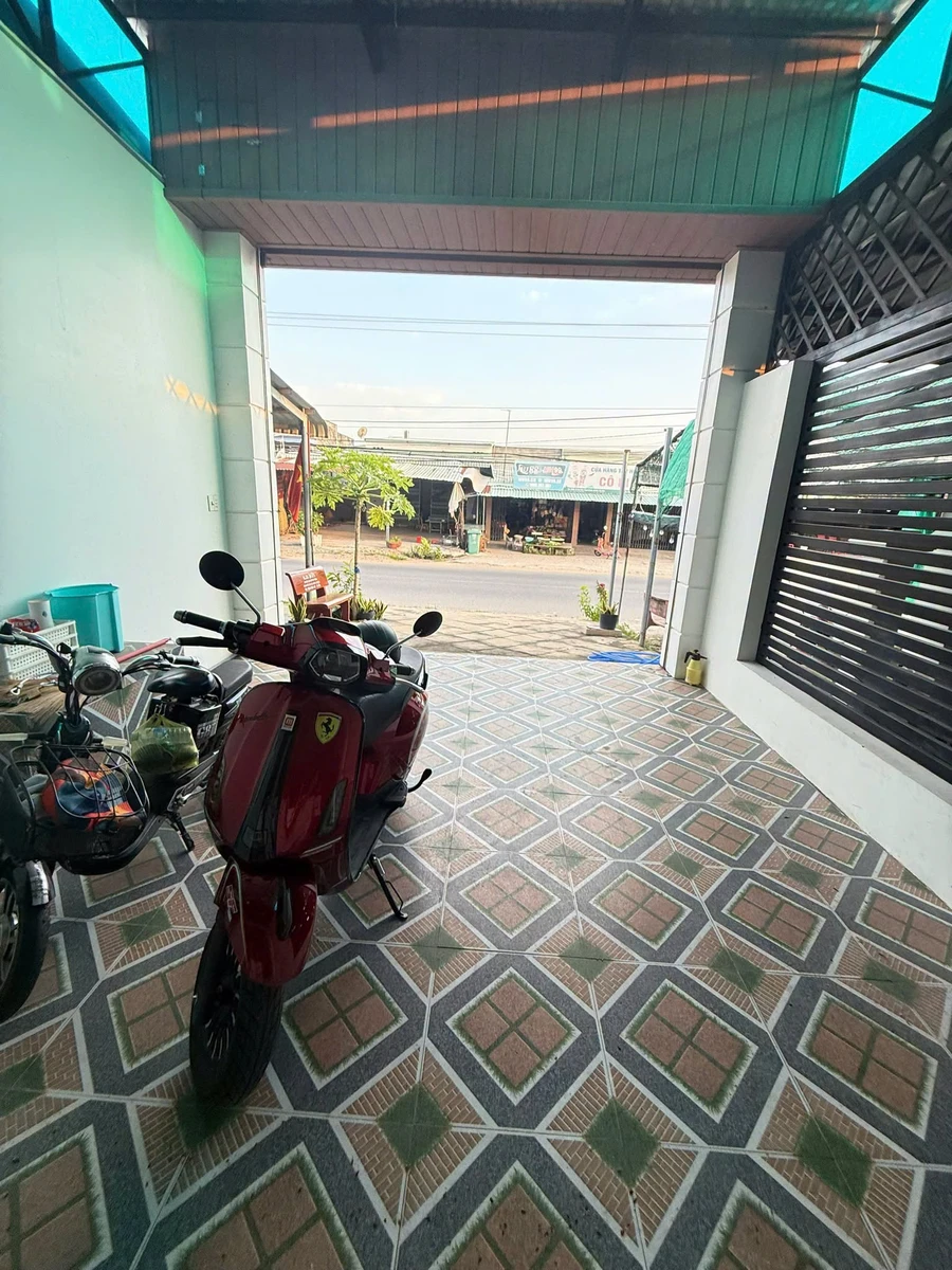 Bán nhà mặt tiền Hùng Vương 2 lầu 3.3 tỷ, 130.5m2 - Ảnh thu nhỏ 2