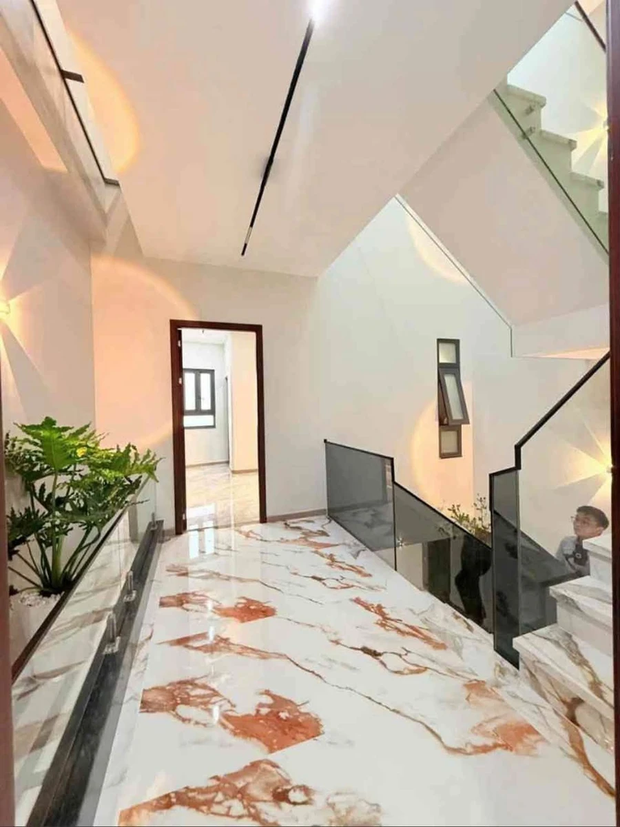 Bán nhà 4 tầng 91m² mặt tiền Dĩ An 8,8 tỷ - Ảnh thu nhỏ 4