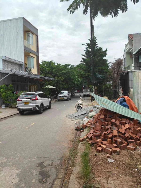 Bán đất mặt tiền Đinh Nhật Thận Sơn Trà 120m² 8 tỷ