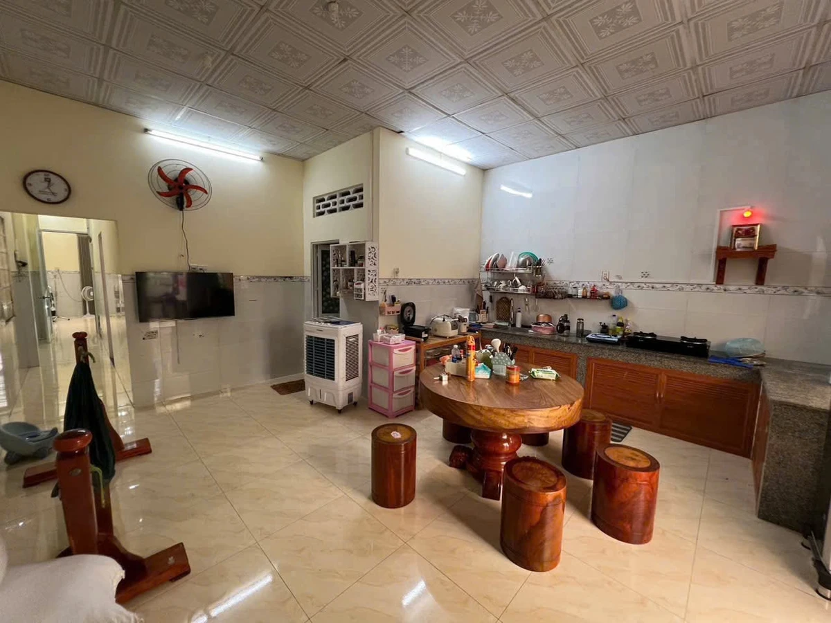 Bán nhà 2 mặt tiền 137.5m² Trần Quý Cáp, Rạch Giá - Ảnh thu nhỏ 4
