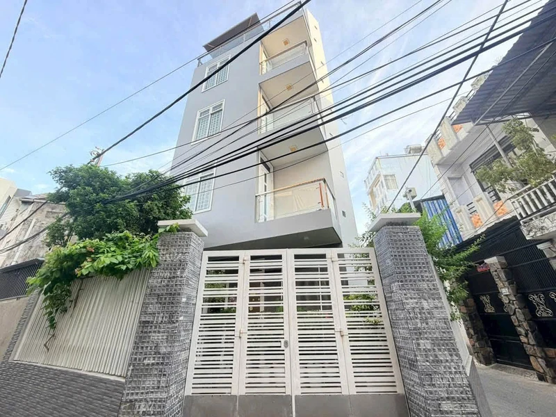 Bán nhà 1 trệt 4 tầng 126m² Nha Trang, gần biển