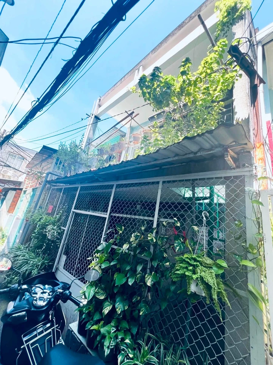 Bán nhà 2 tầng, 2PN 50m² Quận 4 gần Cầu Nguyễn Khoái 4,9 tỷ - Ảnh thu nhỏ 2