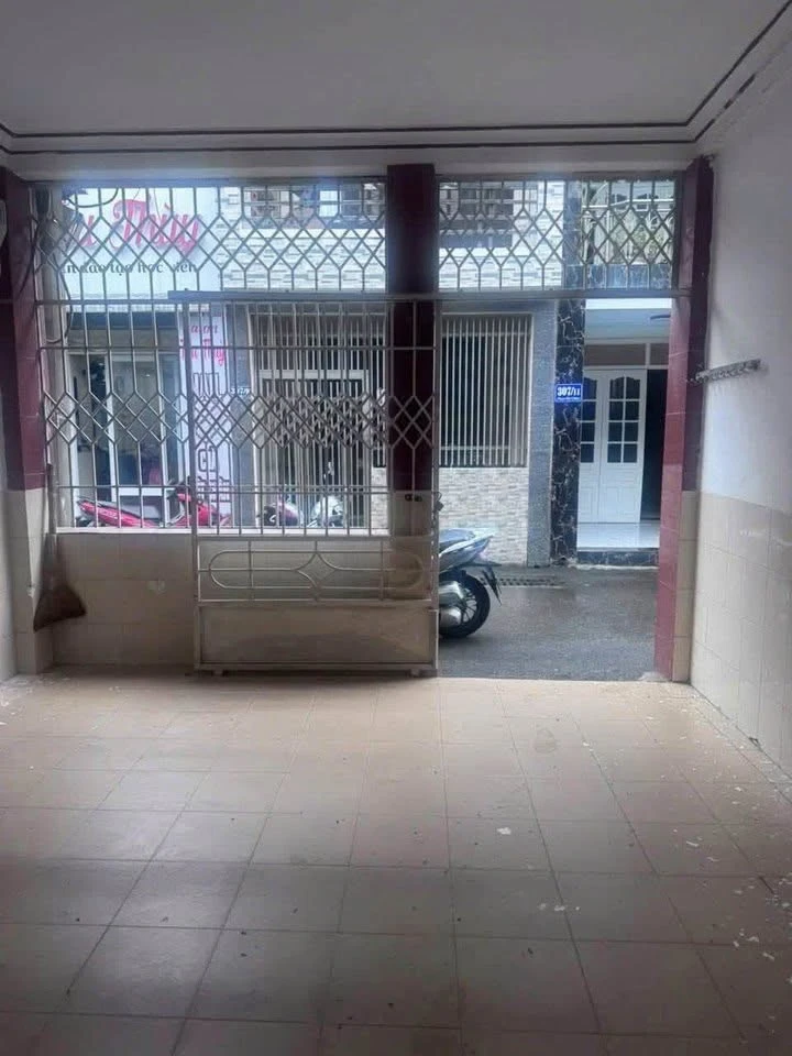 Bán nhà hẻm mặt tiền 307 Phan Bội Châu, 80m2, 2.3 tỷ - Ảnh 1