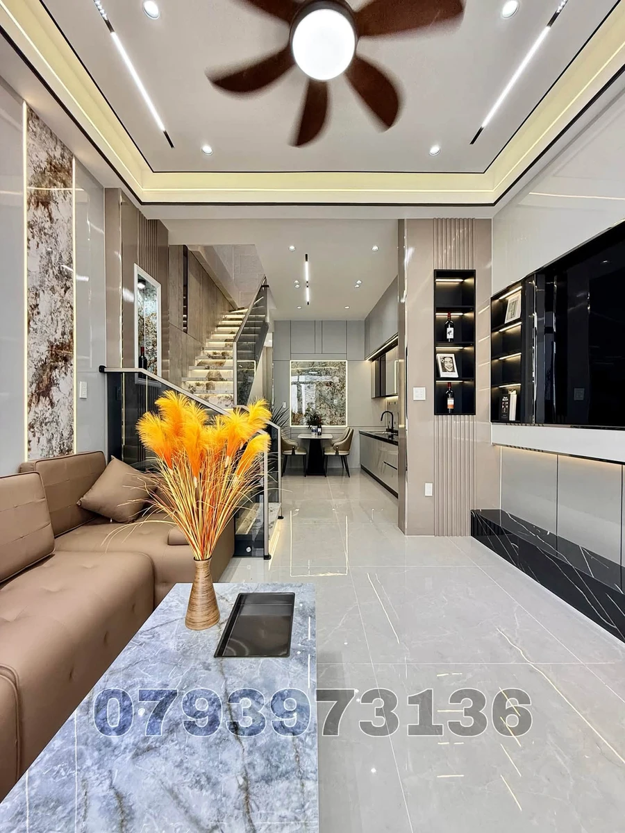 Bán nhà trệt lầu 3 PN 100m² Cần Thơ 3 tỷ 050 - Ảnh thu nhỏ 2