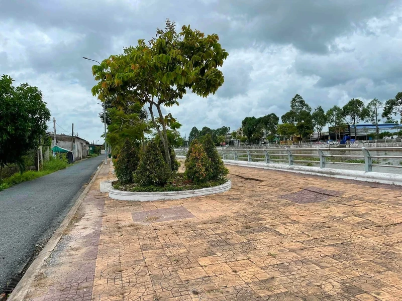 Bán nền mặt tiền Nguyễn Huệ 235m² Hậu Giang 1,5 tỷ