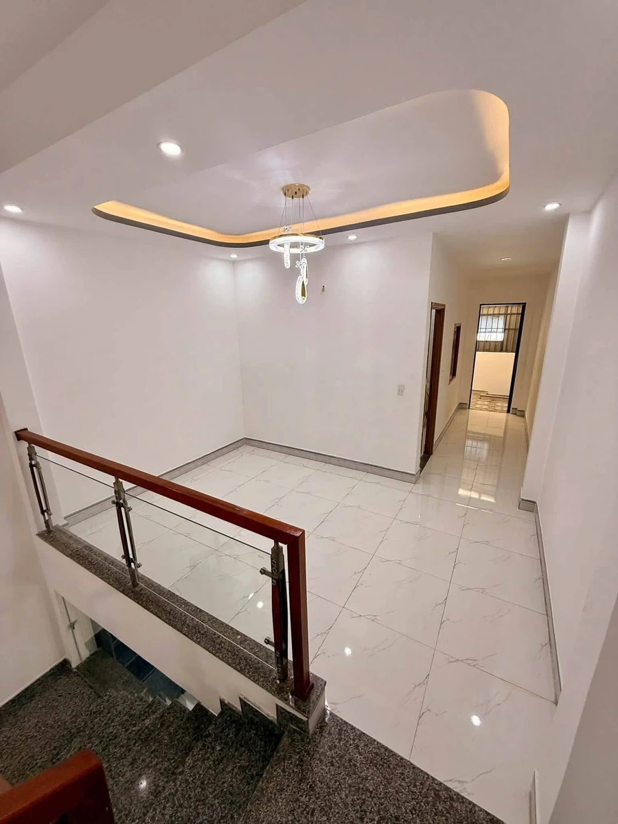 Bán nhà 2 tầng 75m2, 3PN, nội thất full, giá 3.7 tỷ - Ảnh thu nhỏ 3