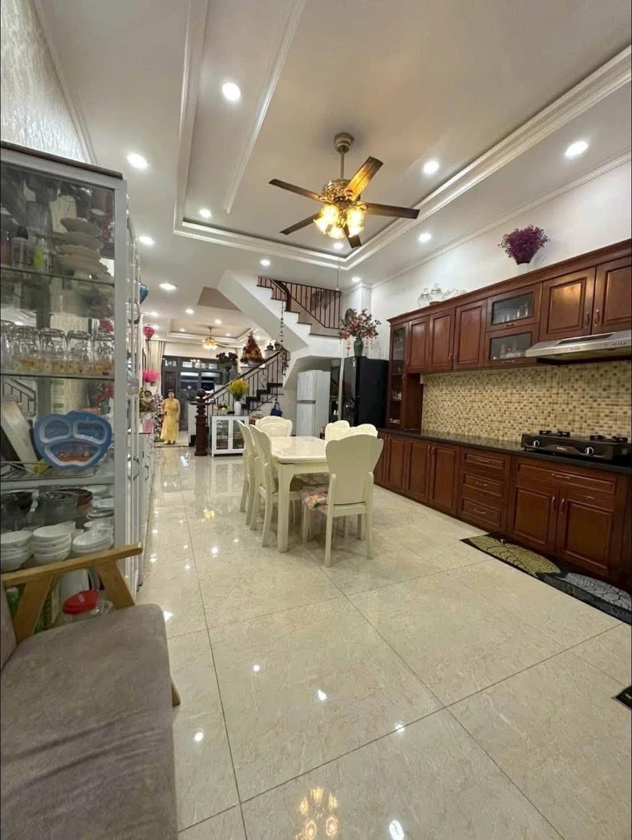 Bán nhà hẻm xe tải 123m2 gần KDC Hồng Long, Hiệp Bình Phước, Thủ Đức giá 13 tỷ - Ảnh thu nhỏ 4