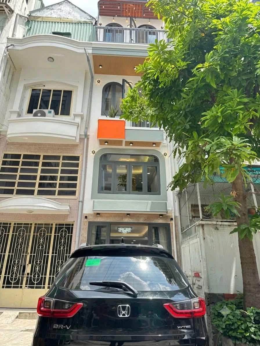 Bán nhà hẻm ô tô 40m2, 4 tầng, 5PN, 6WC gần Phan Xích Long, Phú Nhuận - Ảnh 1