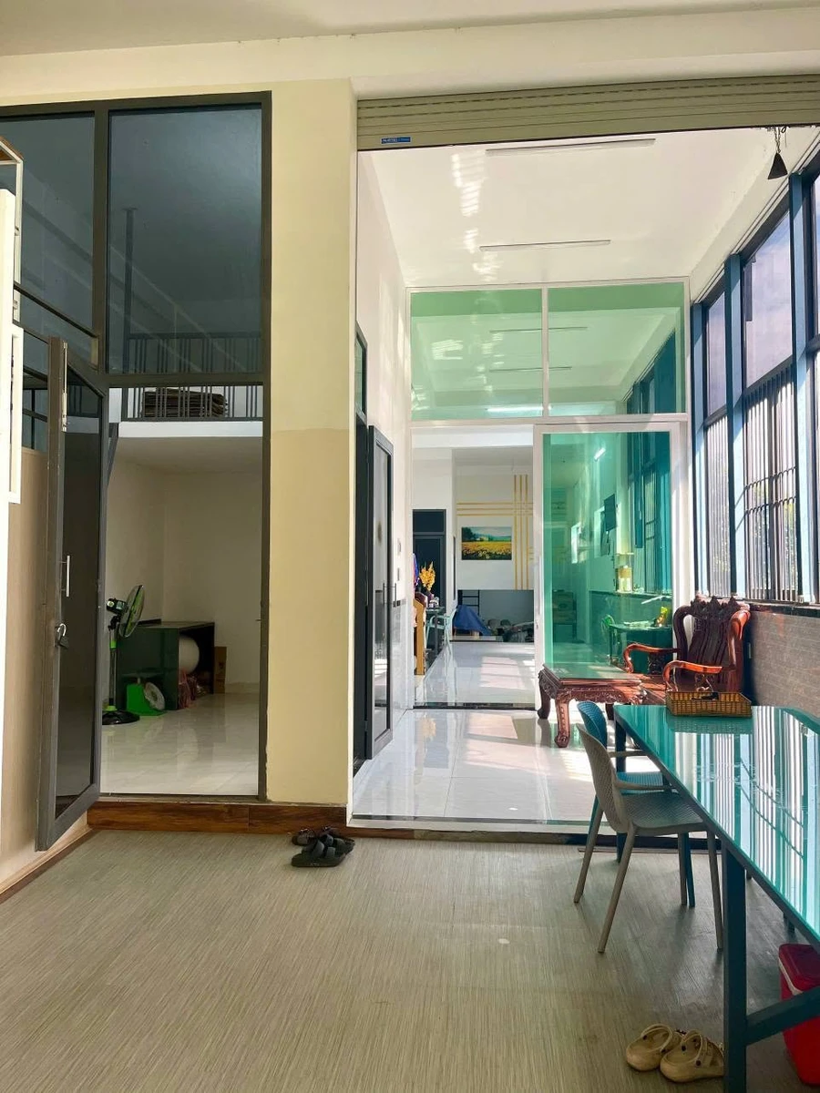 Bán nhà mặt tiền Nguyễn Văn Linh 460m² Buôn Ma Thuột 8 tỷ 400 - Ảnh thu nhỏ 3