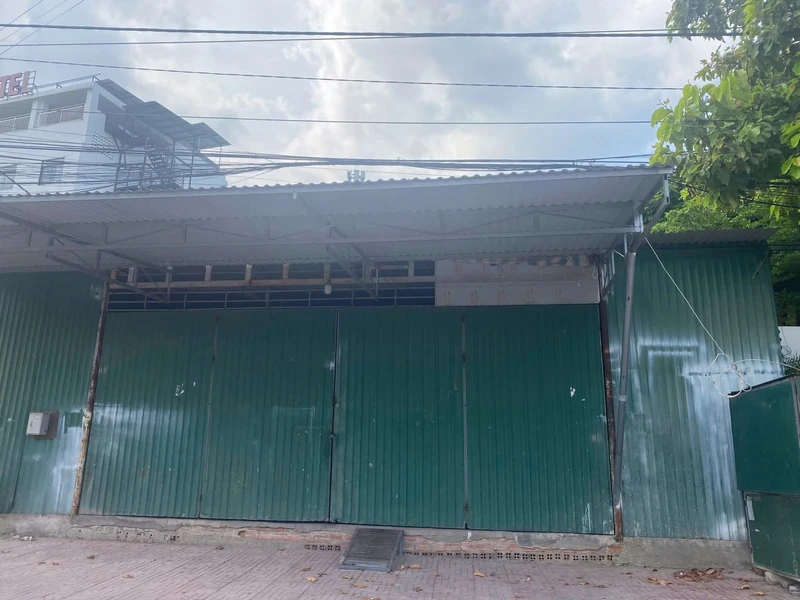 Cho thuê mặt bằng Lê Duẩn, Cam Ranh, 42m², 7 triệu/tháng