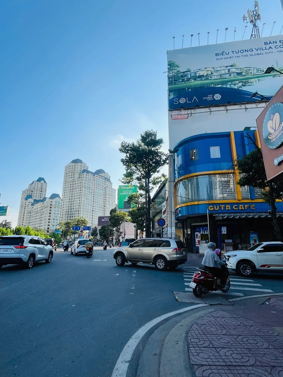 Bán nhà góc 2 mặt tiền 105m² sát ga Metro Bình Thạnh - Ảnh thu nhỏ 2