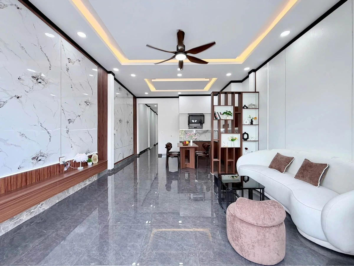 Bán nhà phố mặt tiền Phường Long Khánh, 100m² (5x20m), 2-3 phòng ngủ - Ảnh thu nhỏ 2