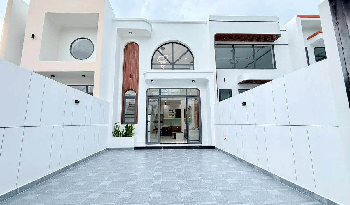 Nhà gác lửng 3 phòng ngủ 100m² Long Khánh, 1 tỷ 980 - Ảnh 1