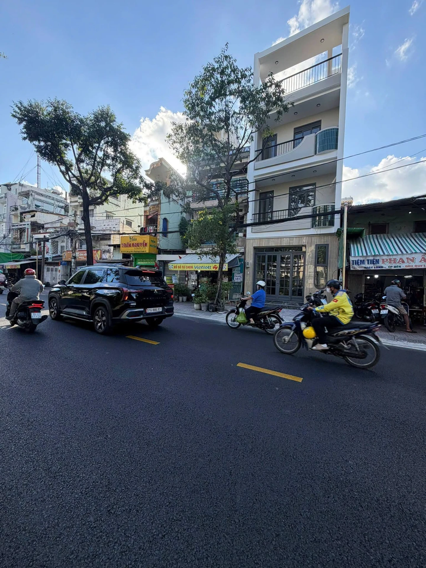 Bán nhà 3PN mặt tiền Hưng Phú Quận 8, 11.2 tỷ - Ảnh 1