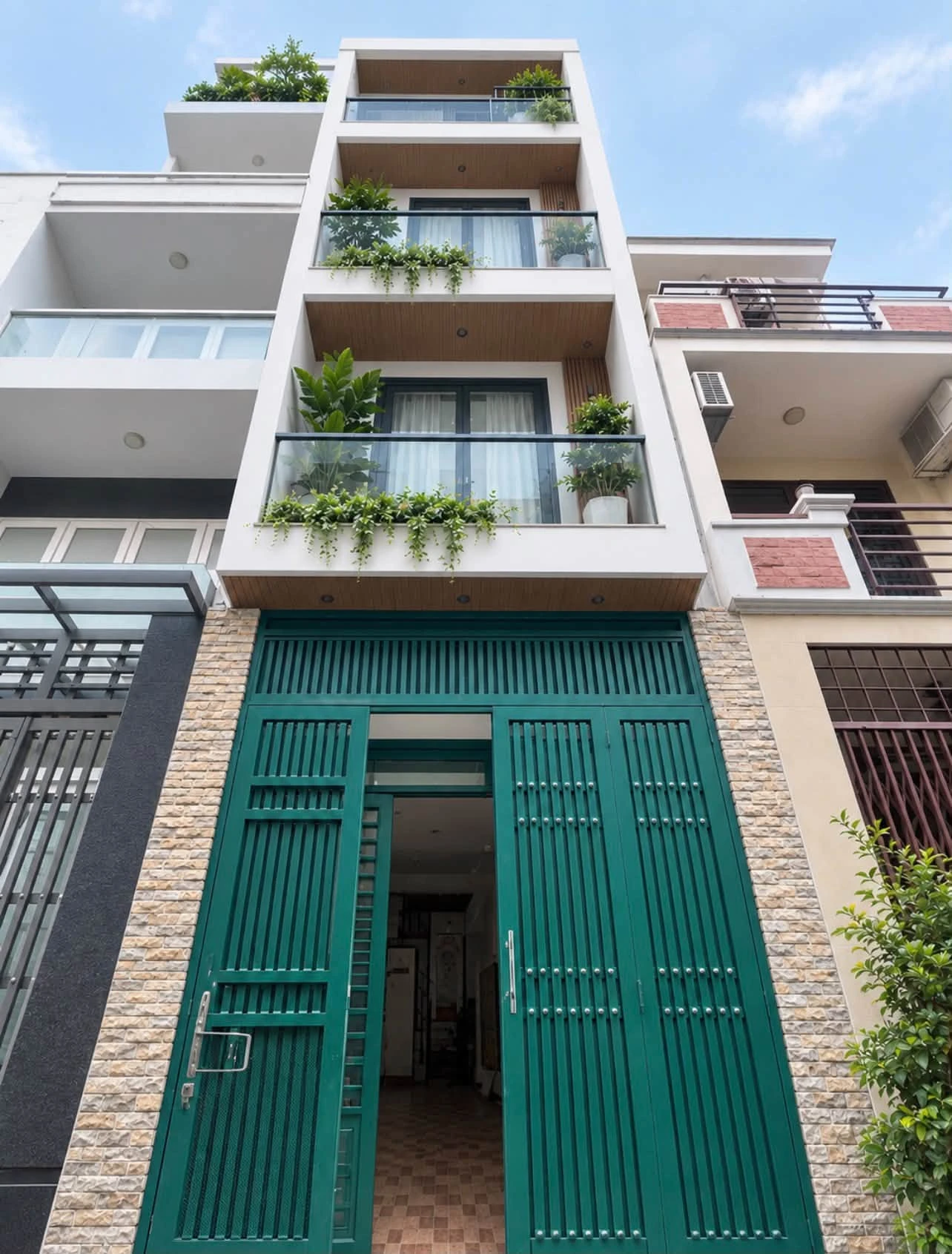 Bán nhà 3,2x11m, 4 tầng, 6PN, Nguyễn Đình Chiểu Quận 3 - Ảnh 1