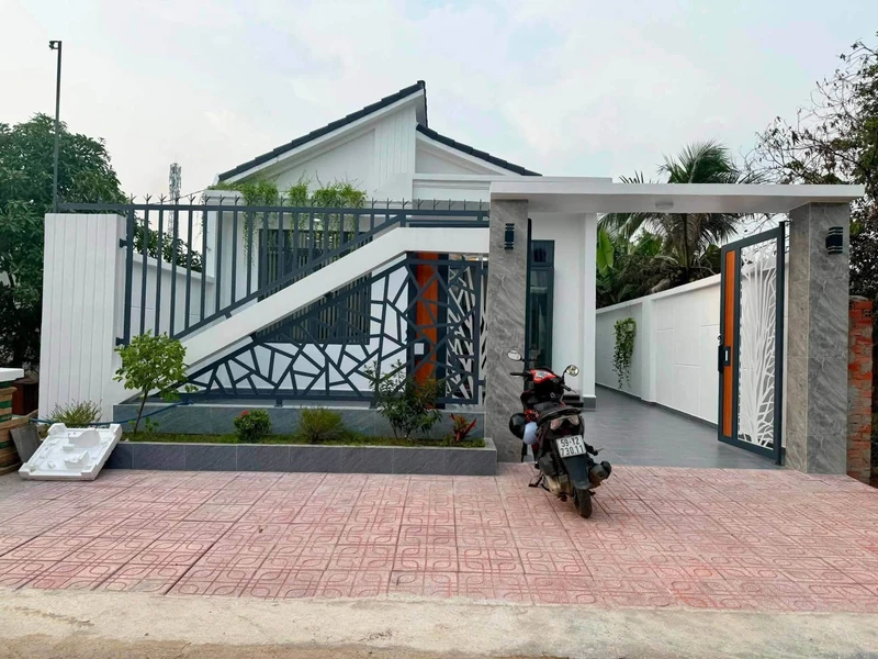 Bán nhà 3PN, 144m² Long Hải, Tây Ninh