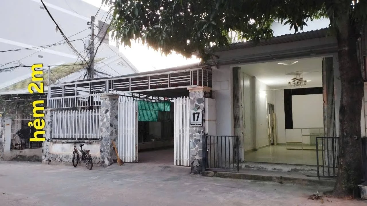 Cho thuê nhà 2 mặt tiền 235m² Phú Trung, 9 triệu/tháng - Ảnh 1