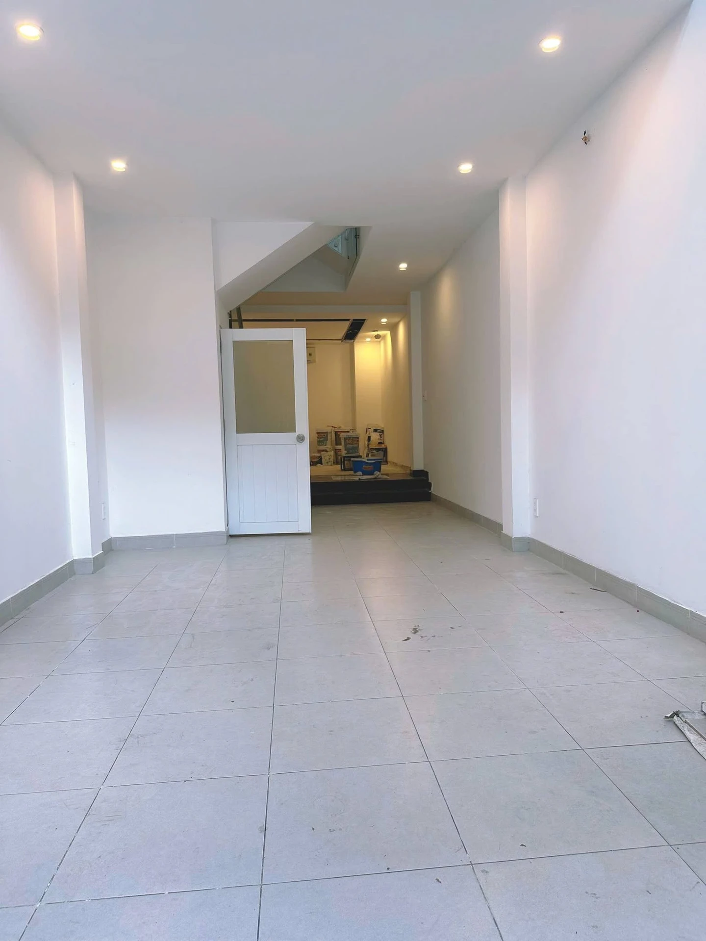 Bán nhà 4PN 45m2 sát mặt hẻm Huỳnh Văn Bánh Q.3 - 9 tỷ - Ảnh 1