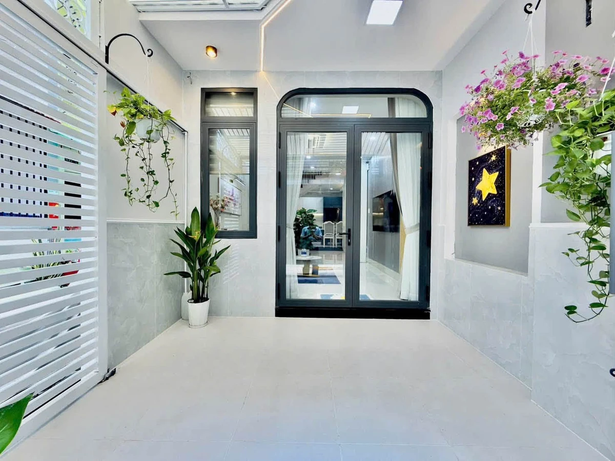 Bán nhà góc 2 mặt tiền 5PN, 150m2, Cô Giang 9.55 tỷ - Ảnh thu nhỏ 4