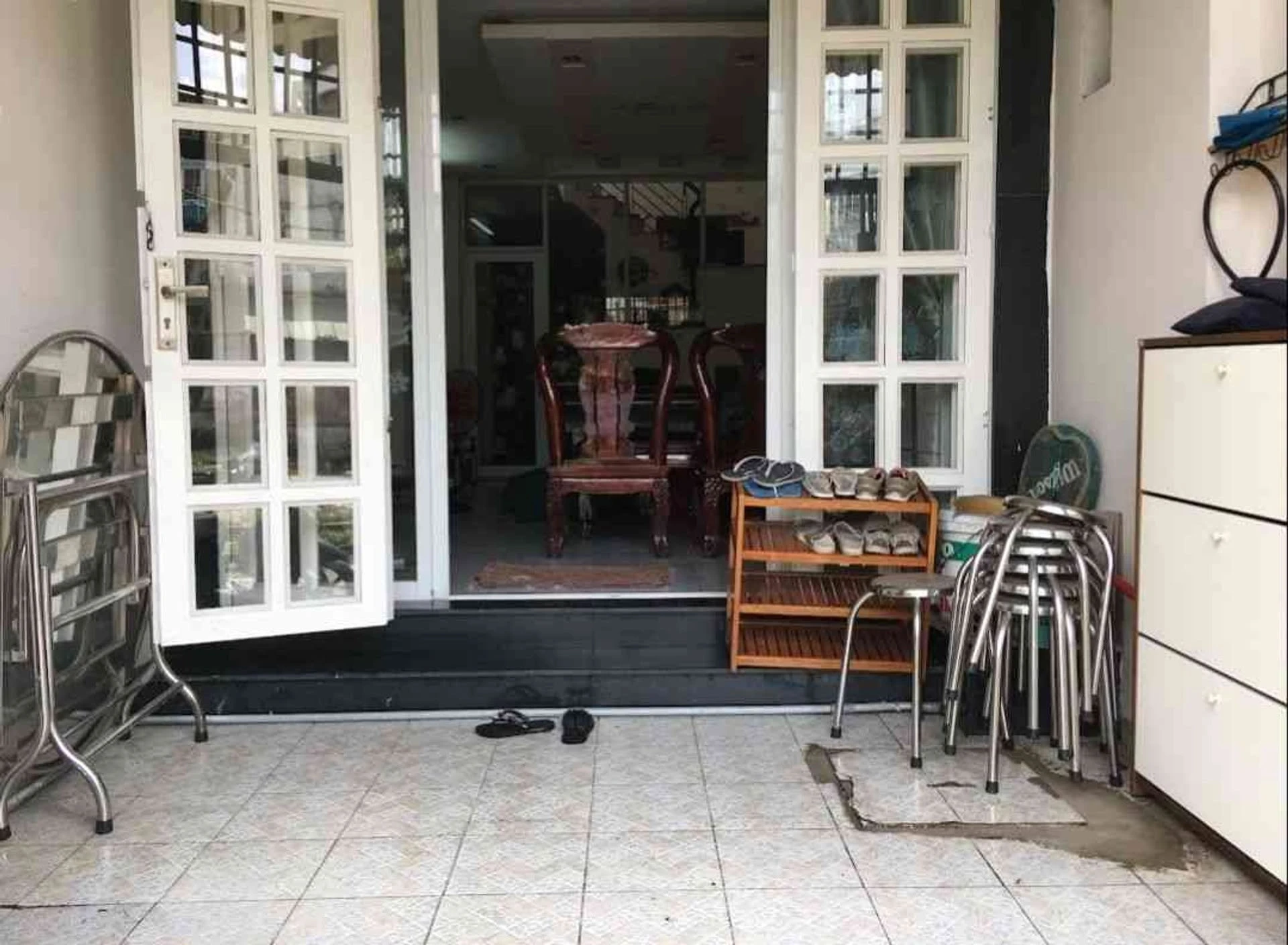 Bán nhà 2 tầng 55m2 gần mặt tiền Cách Mạng Tháng 8, Q.3 - Ảnh 1