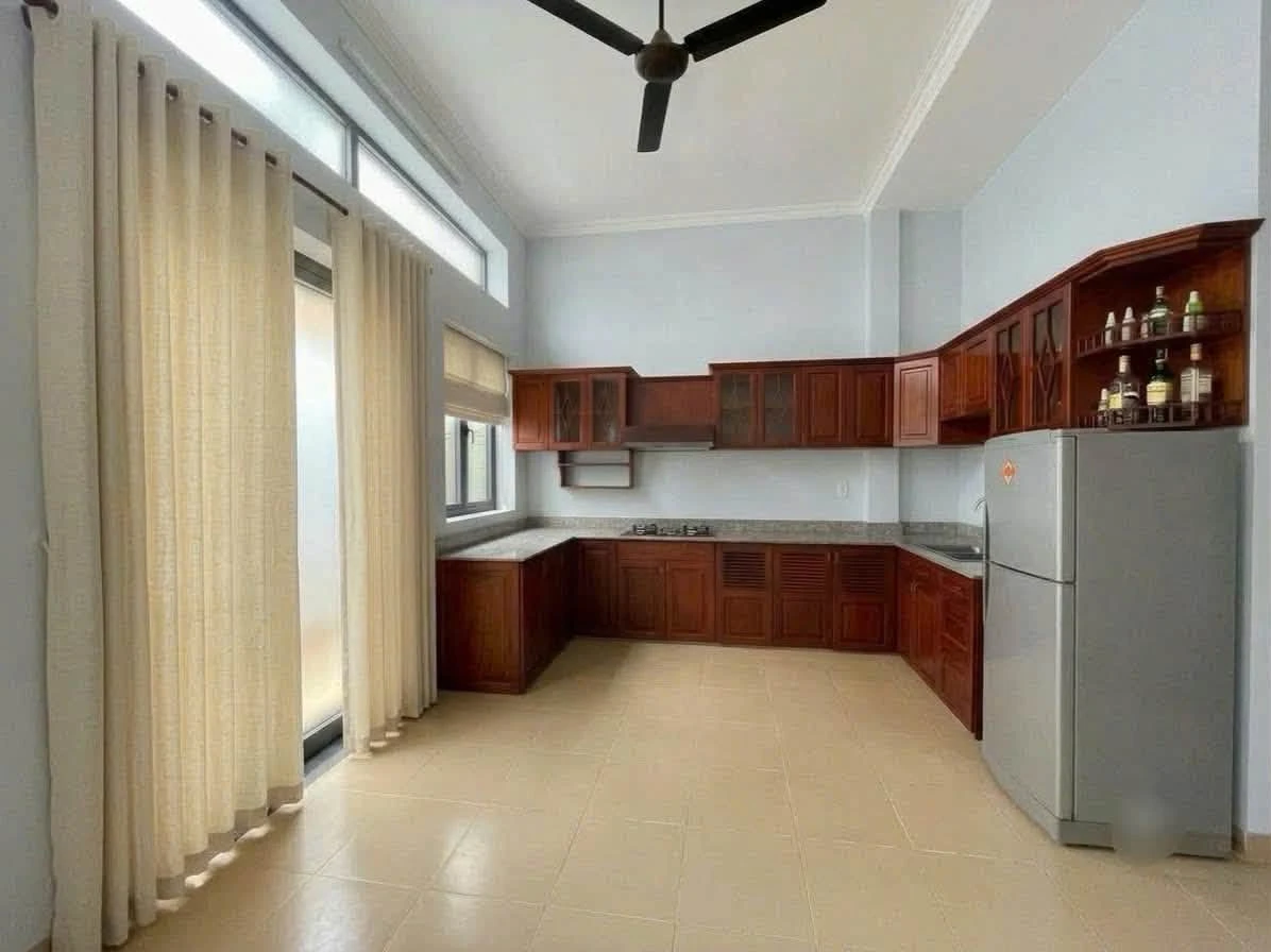 Bán nhà hẻm 50m2, 3PN tại Thích Quảng Đức, Phú Nhuận - Ảnh 1
