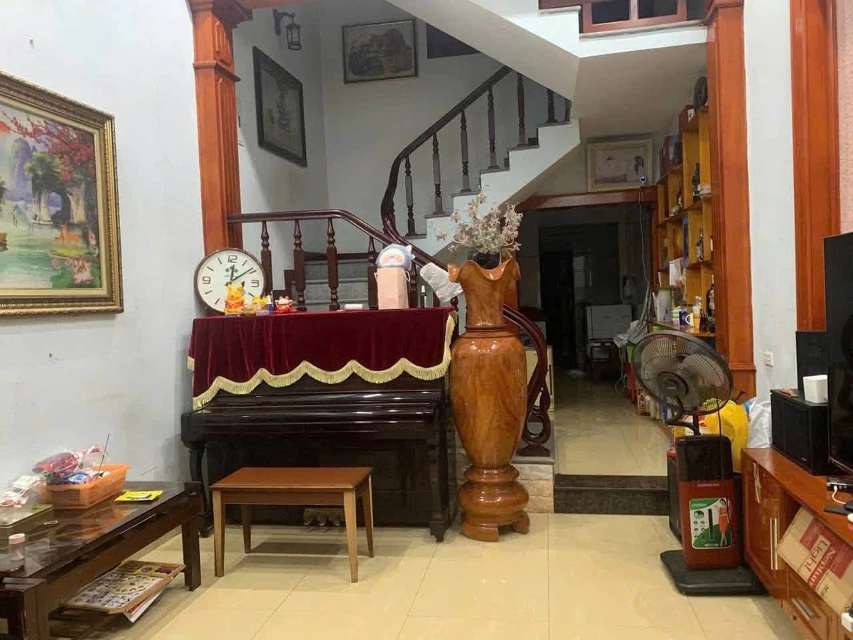 Bán nhà 3 tầng 60m² mặt tiền Tân Bình 2 tỷ - Ảnh thu nhỏ 2
