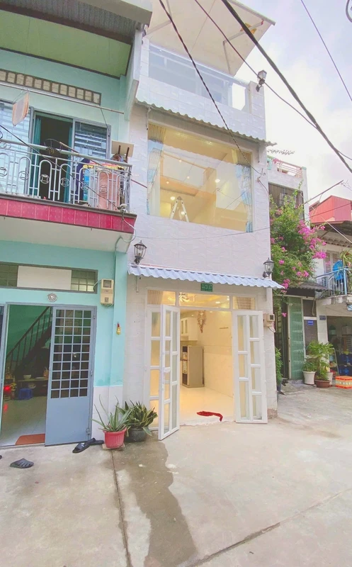 Cho thuê nhà 2 lầu 28m² 2 PN 2 WC Thành Mỹ Tân Bình 13tr/tháng