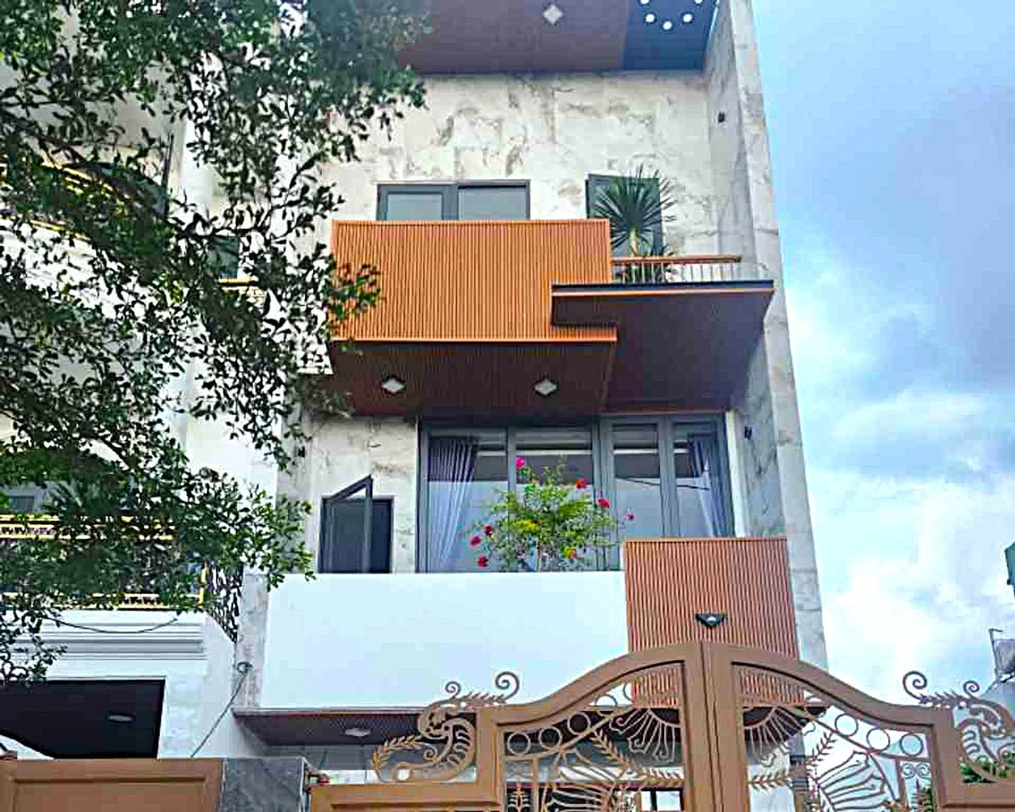 Bán nhà 3 tầng 4PN full nội thất 100m2 Đà Nẵng 6,5 tỷ - Ảnh 1