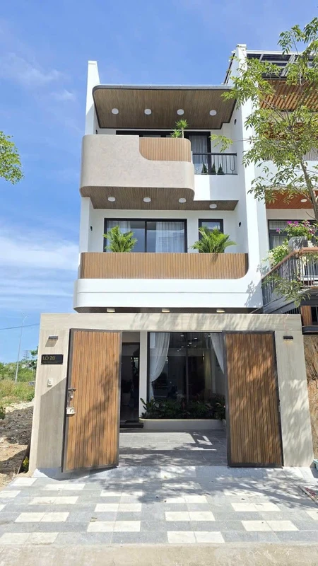 Bán nhà 3 tầng 100m² KĐT Mỹ Gia Nha Trang 8,8 tỷ