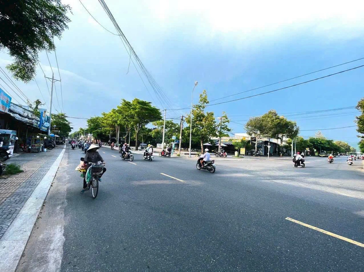 Bán đất mặt tiền đường Ba Tháng Hai 153m2, trung tâm Long Hải, giá 5,4 tỷ - Ảnh 1