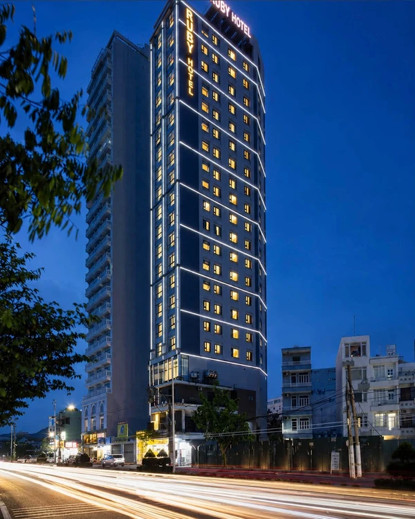 Bán khách sạn mặt tiền Trần Phú Nha Trang 3.833m² 170 tỷ