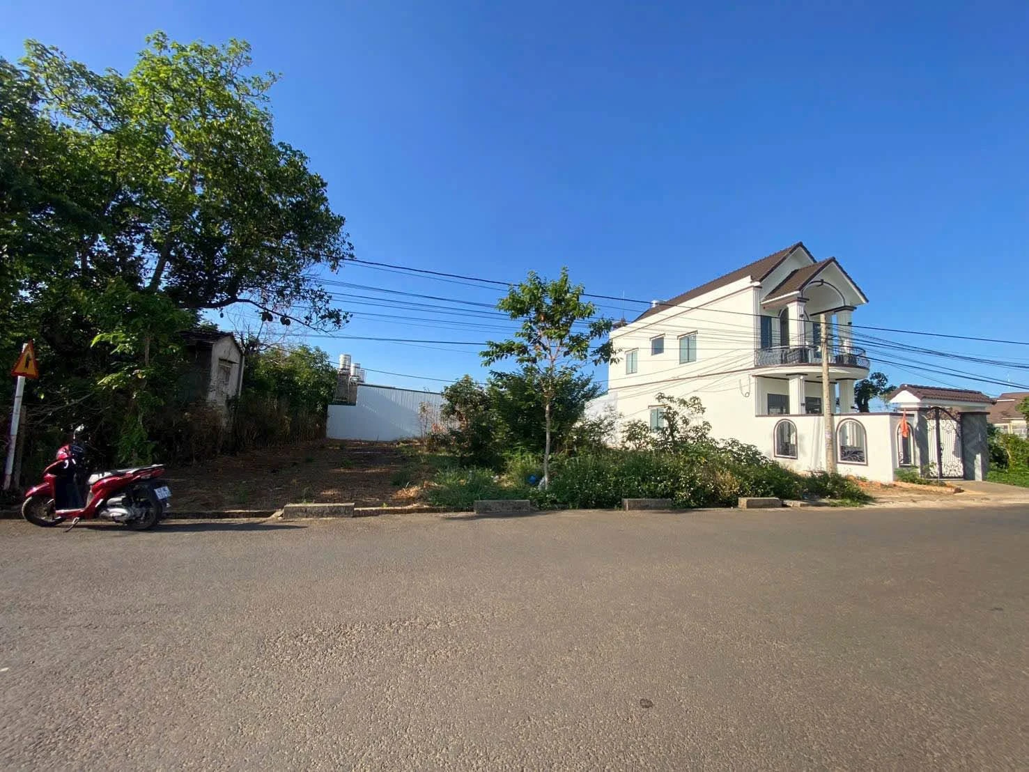 Bán lô đất mặt tiền 160m² Triệu Quang Phục, Hóc Môn - Ảnh 1