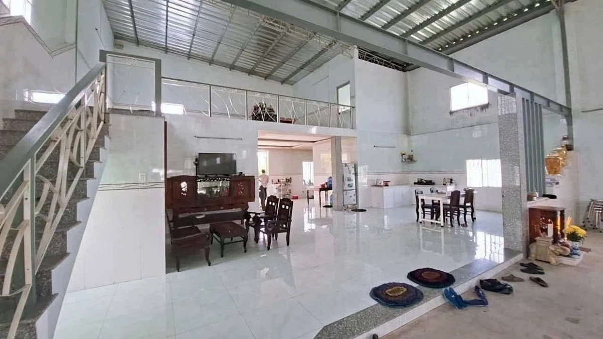 Bán đất mặt tiền Nguyễn Tất Thành 678m² Long Hải 12 tỷ - Ảnh thu nhỏ 3