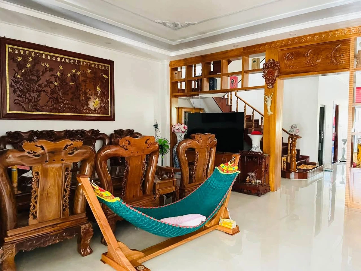 Bán gấp nhà 9x24m, 4 phòng ngủ, 7 tỷ, Nguyễn Trung Trực - Ảnh thu nhỏ 4