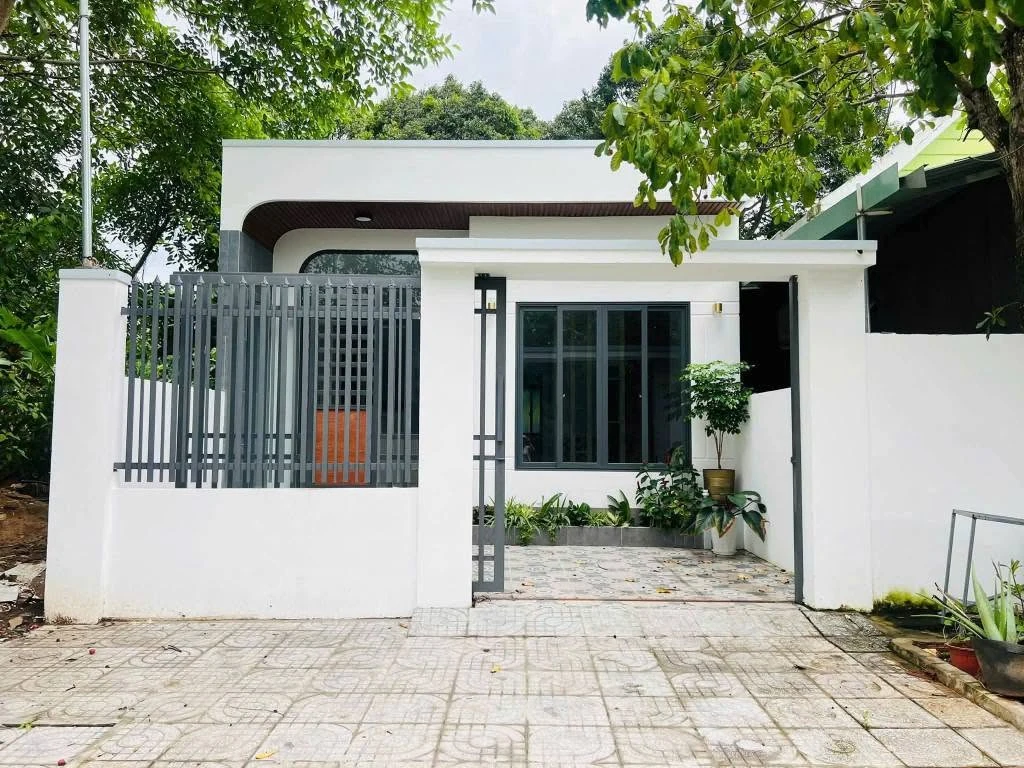 Bán nhà cấp 4 Hòa Long 96m² 2 phòng ngủ 2,28 tỷ - Ảnh 1