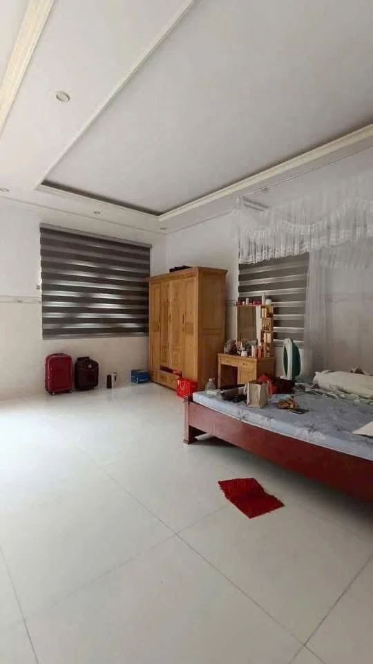 Bán biệt thự 6 phòng ngủ 200m² Phường Tam Long 6,5 tỷ - Ảnh thu nhỏ 2