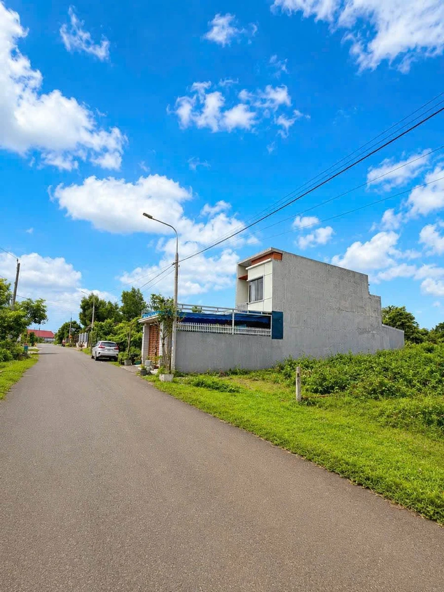 Bán nhà mặt tiền 125m2 giá 1 tỷ 250 triệu - Ảnh thu nhỏ 2