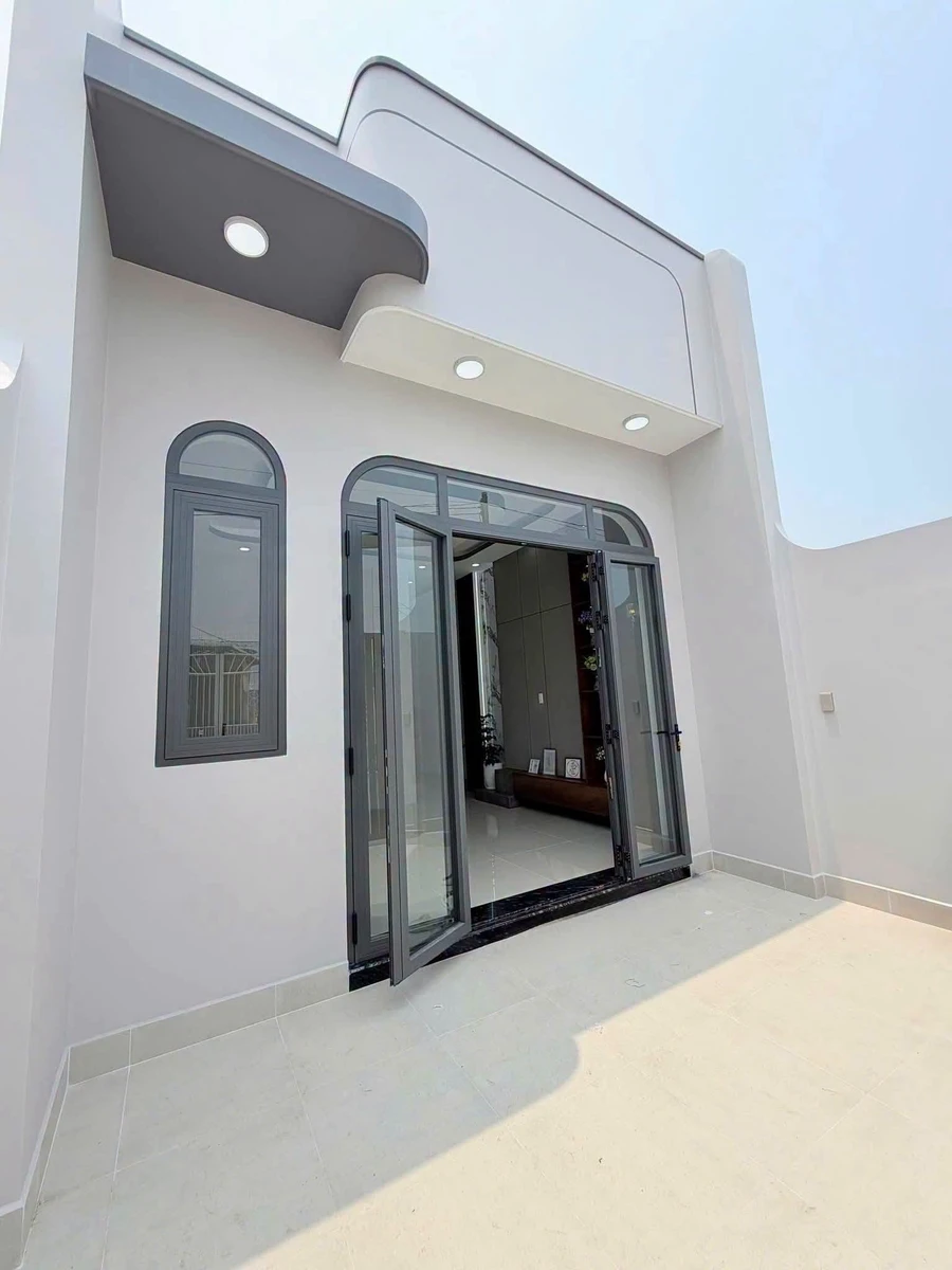 Bán nhà phố Rạch Giá 110m² 2 phòng ngủ 1 tỷ 950 triệu - Ảnh thu nhỏ 2