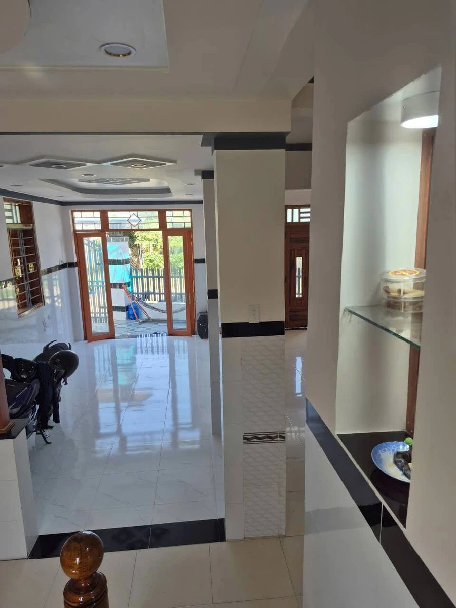 Bán nhà 1 trệt 1 lầu mặt tiền 121m² Hóc Môn - Ảnh thu nhỏ 5